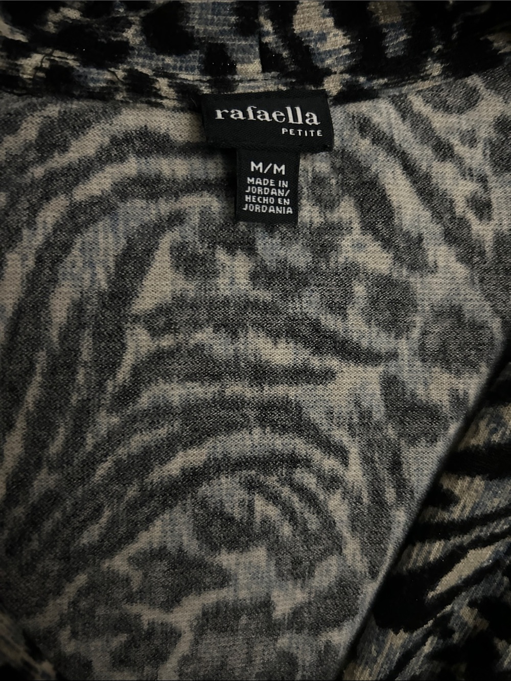 Sweater Subcategory Identification - Picture 2 of 4